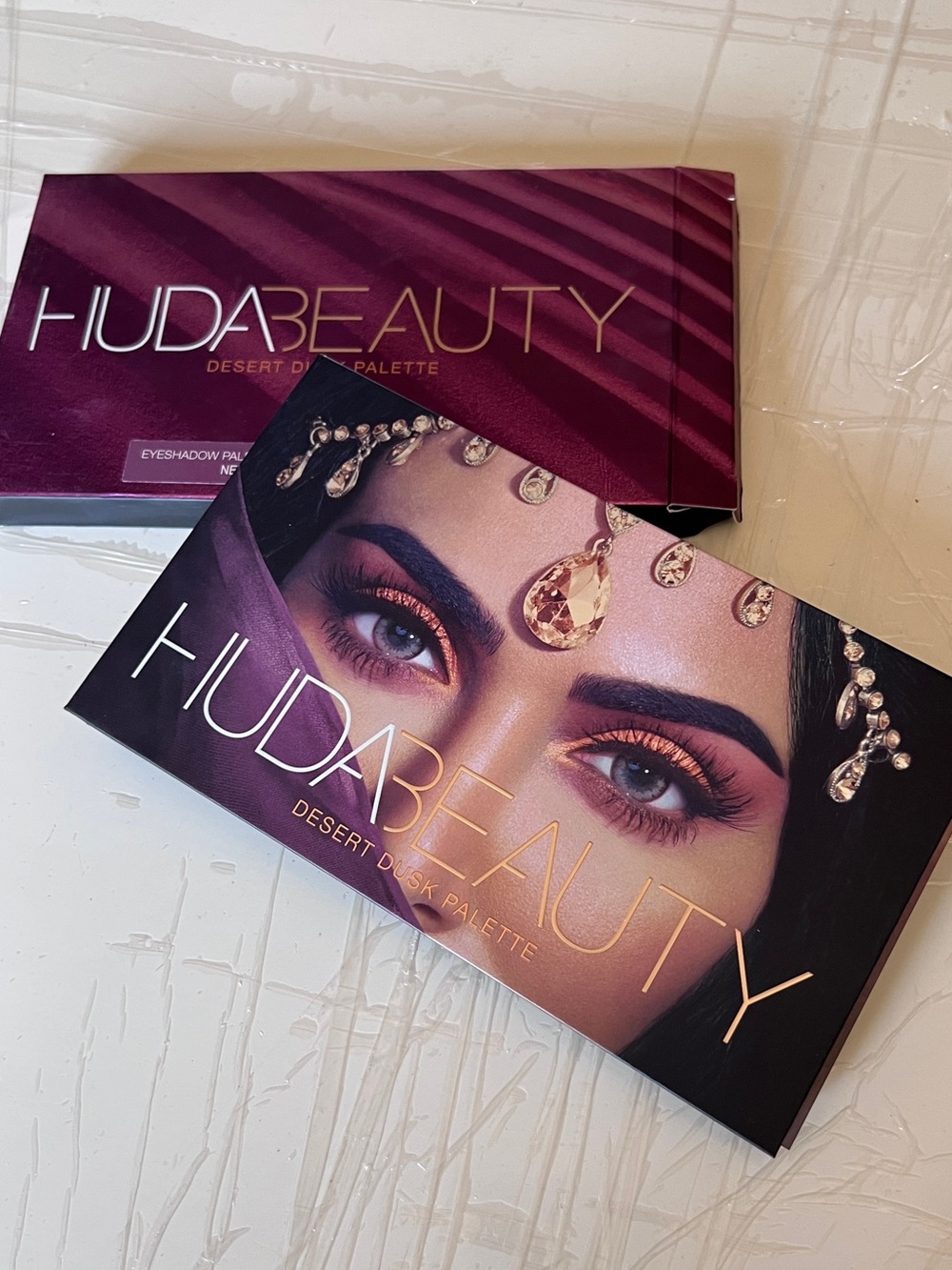 [Almost New]HUDA BEAUTY Desert Dusk Eyeshadow Palette - Desert Dusk